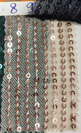 555974723-76